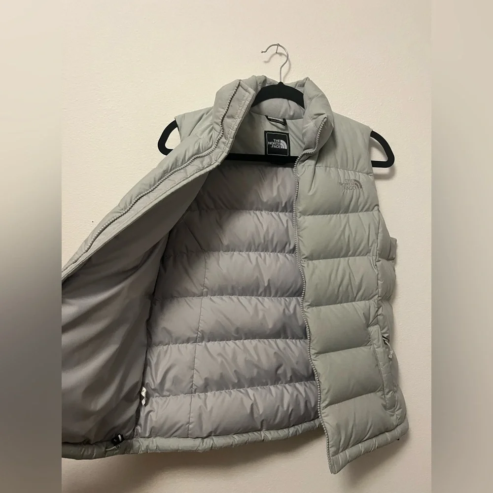 The North Face Women's 700 Goose Down Puffer Vest Gray - Picture 7 of 9
